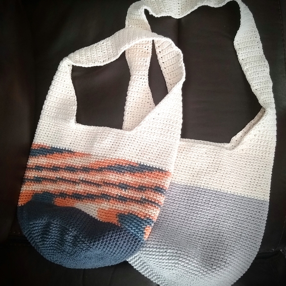 Crossbody Hobo Bag - Handmade Crochet - Picture 3 of 3